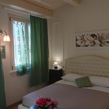 Bed and Breakfast Il Piccolo Giglio Porto SantʼElpidio Exterior foto