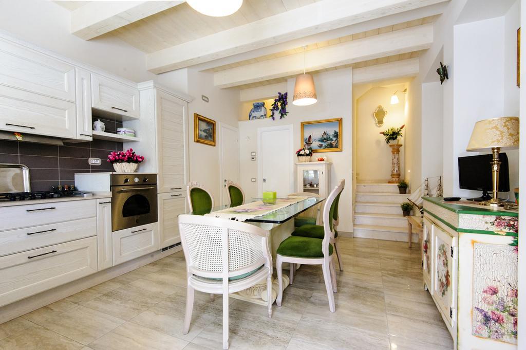 Bed and Breakfast Il Piccolo Giglio Porto SantʼElpidio Exterior foto